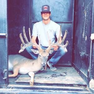 Meet your Posher, Blake